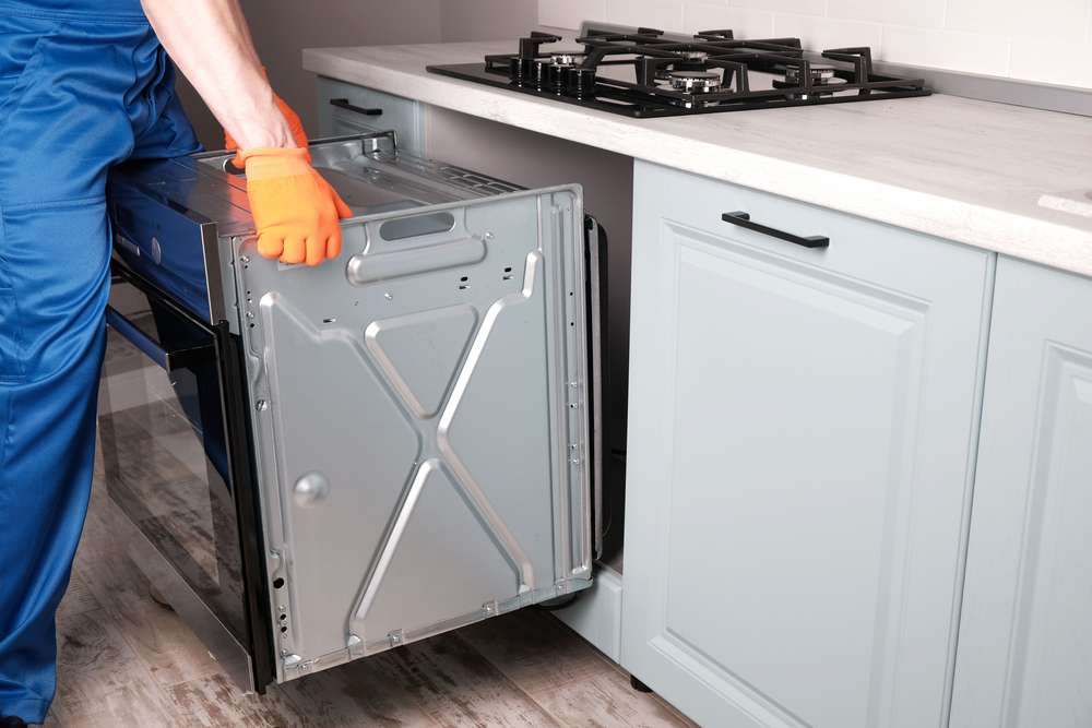 Why Homeowners Choose Our Oven Repair Services